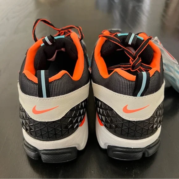 ✔️New✔️ NIKE Air Zoom Vomero 5 Blue Glaze Total Orange